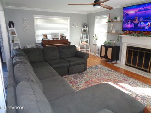 Tiny photo for 1033 WALTERS DR. Dr, Morristown, TN 37814 (MLS # 1319149)