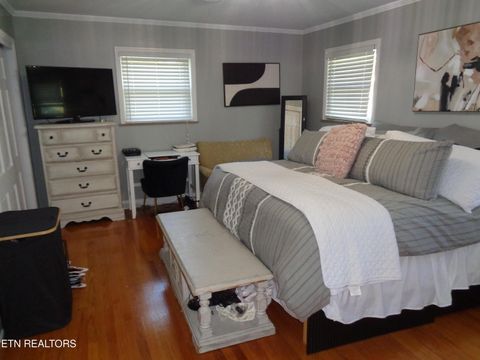 Tiny photo for 1033 WALTERS DR. Dr, Morristown, TN 37814 (MLS # 1319149)