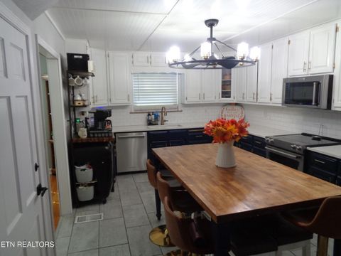 Tiny photo for 1033 WALTERS DR. Dr, Morristown, TN 37814 (MLS # 1319149)