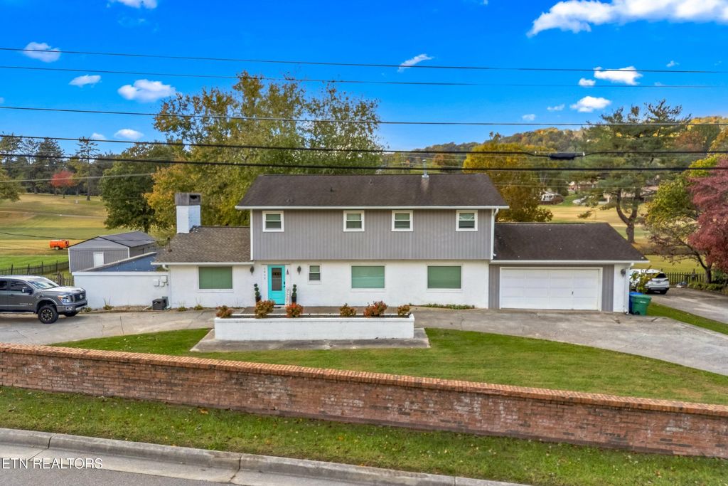 Photo of 1033 WALTERS DR. Dr, Morristown, TN 37814 (MLS # 1319149)