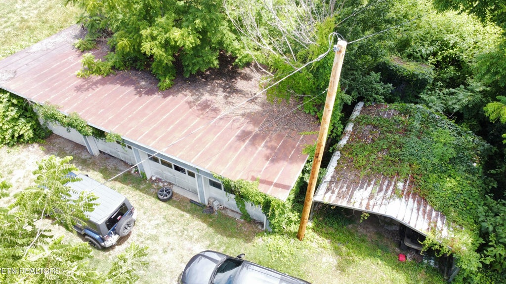 Photo of 339 Dividing Ridge Rd, Speedwell, TN 37870 (MLS # 1356691)