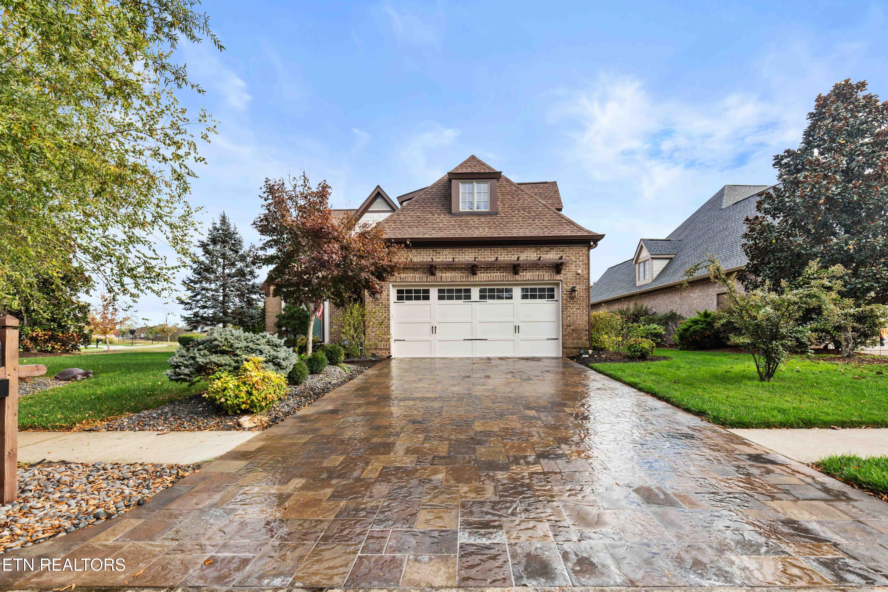 944 Ironwood Lane