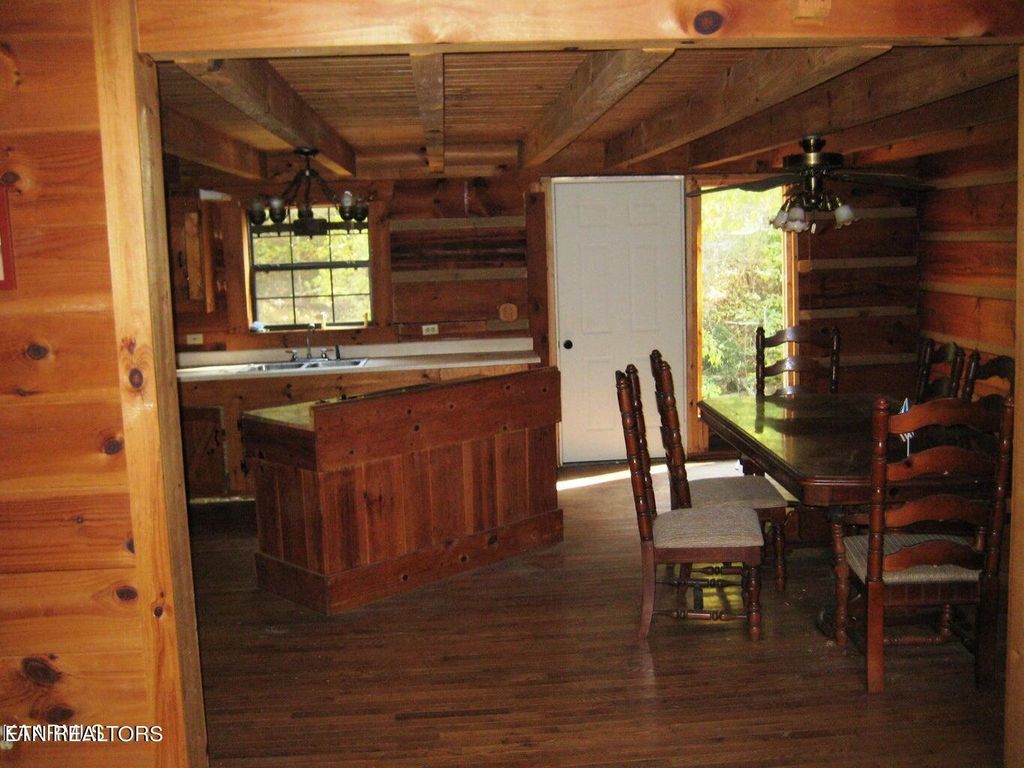 Photo of 111 Laurel Creek Rd, Madisonville, TN 37354 (MLS # 1278134)