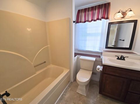 Tiny photo for 2832 Kensington Street St, Athens, TN 37303 (MLS # 1324723)