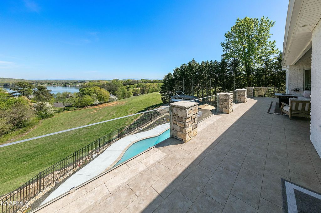 Photo of 4011 Tidewater Rd, Louisville, TN 37777 (MLS # 1223363)