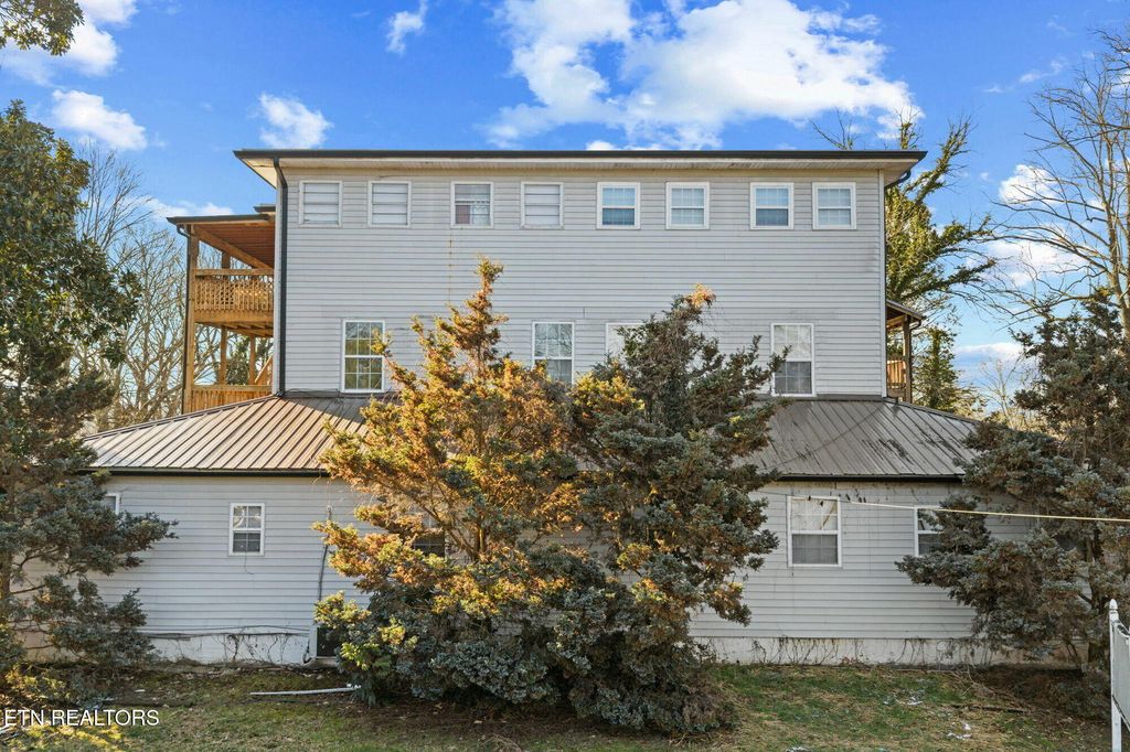 Photo of 301 S Magnolia St, Maryville, TN 37803 (MLS # 1329795)