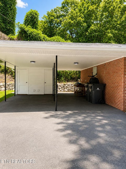 Tiny photo for 5800 Fountain Rd, Knoxville, TN 37918 (MLS # 1354746)