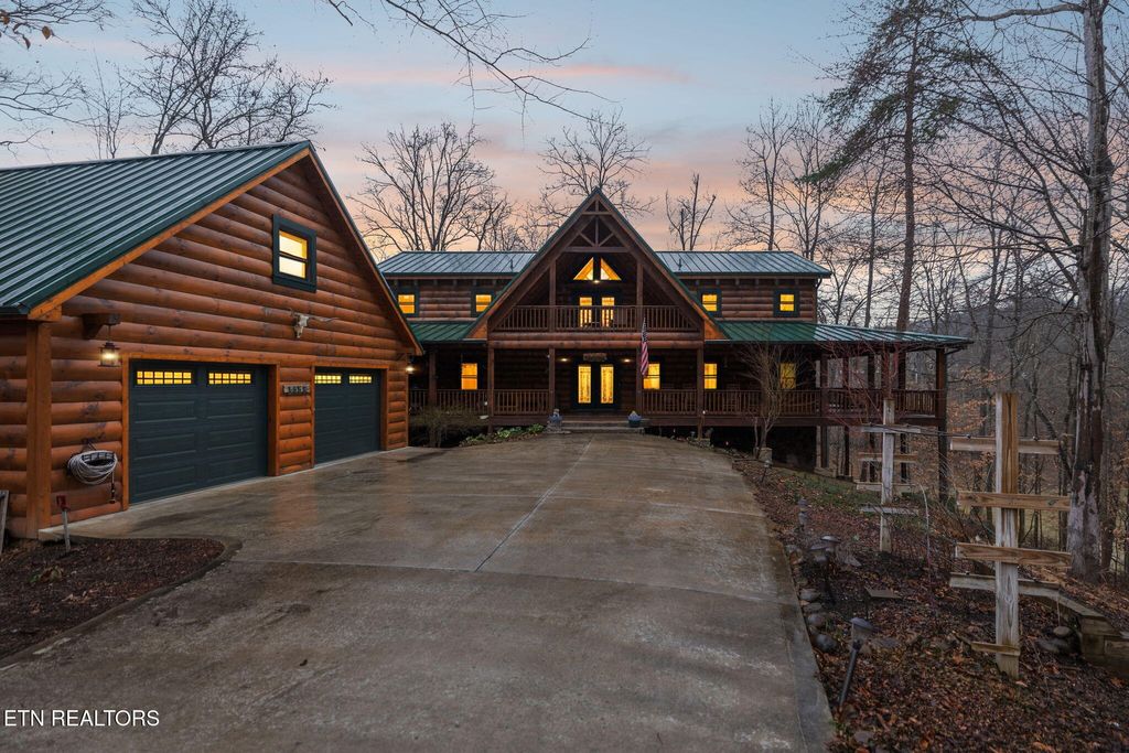 Photo of 105 Shoreside Rd, New Tazewell, TN 37825 (MLS # 1335173)