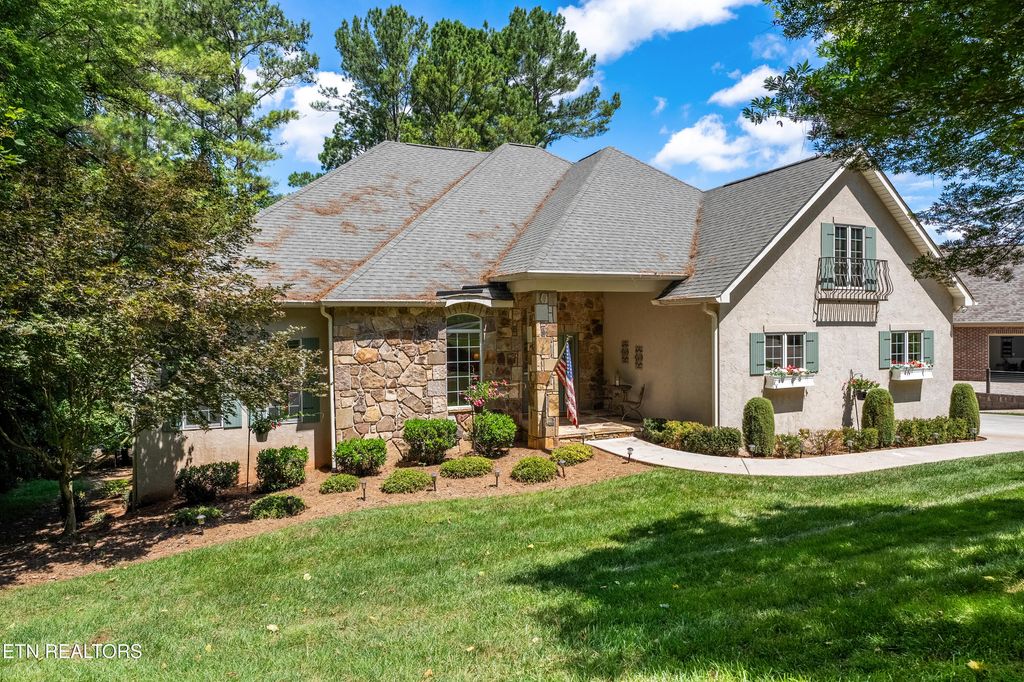 Photo of 300 Marsh Hawk Drive, Vonore, TN 37885 (MLS # 1309669)