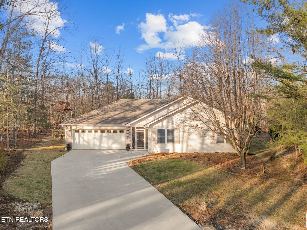 Photo of 12 Lechmere Terrace, Crossville, TN 38558 (MLS # 1327447)