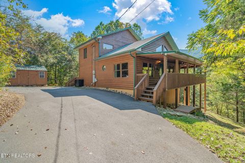 1723 Springer Rd Sevierville TN 37862