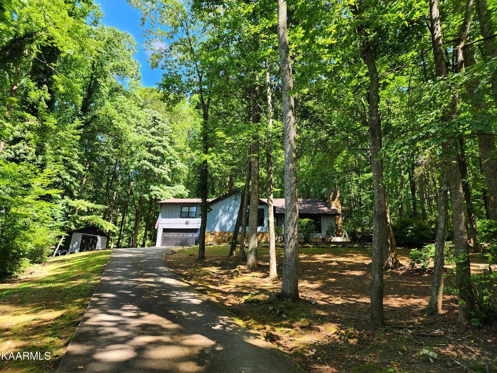 Photo of 115 Wheat Ridge Trace Trce, Oliver Springs, TN 37840 (MLS # 1234167)