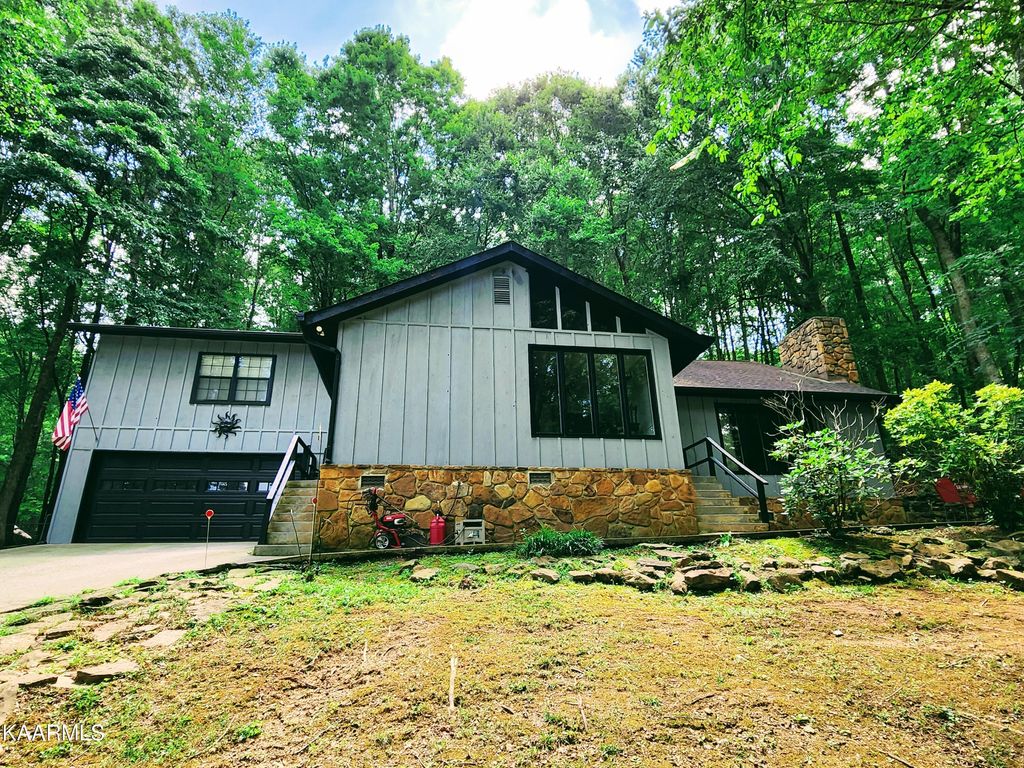 Photo of 115 Wheat Ridge Trace Trce, Oliver Springs, TN 37840 (MLS # 1234167)