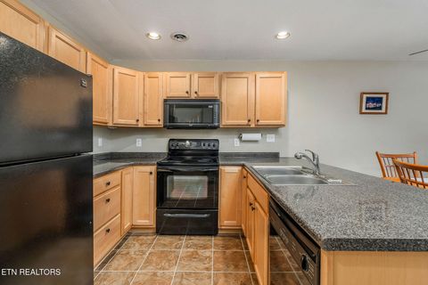 Tiny photo for 38 Lakeshore Lane Ln #47, Crossville, TN 38558 (MLS # 1326280)