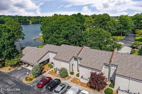 Photo of 38 Lakeshore Lane Ln #47, Crossville, TN 38558 (MLS # 1326280)