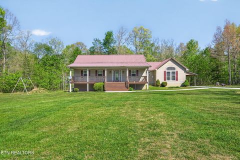 Photo of 3790 Cumberland Lakes Drive, Monterey, TN 38574 (MLS # 1338138)