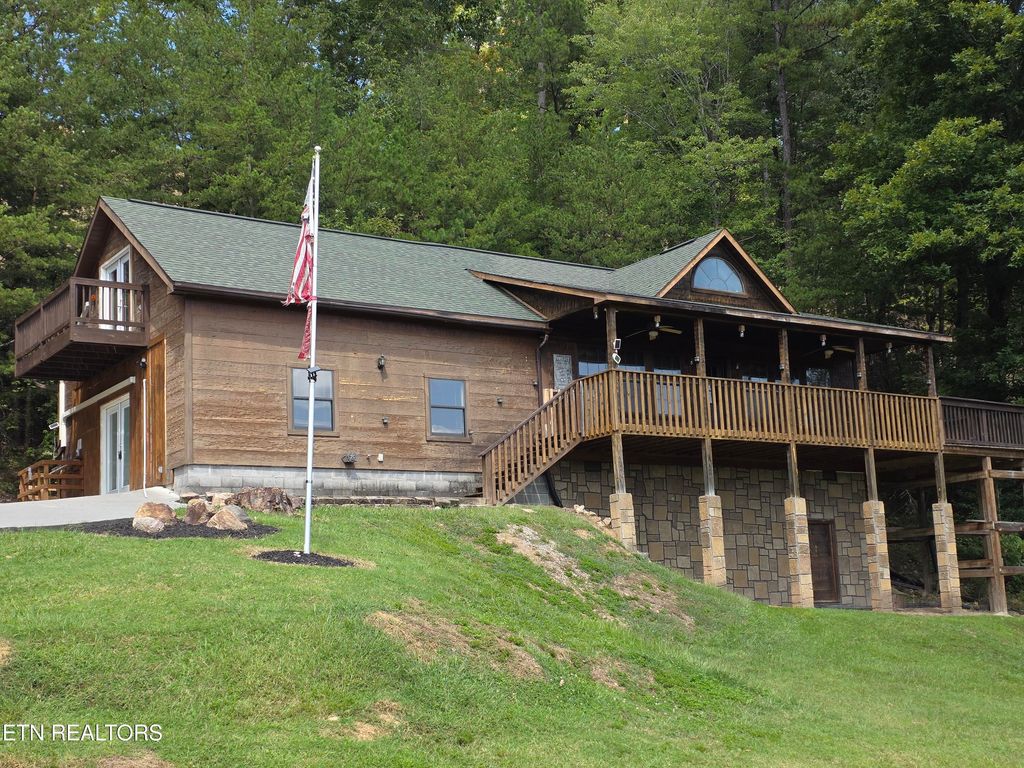 Photo of 2560 Goose Gap Rd, Sevierville, TN 37876 (MLS # 1314888)
