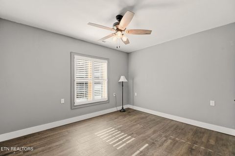 Tiny photo for 184 Henson Lane, Clinton, TN 37716 (MLS # 1326247)