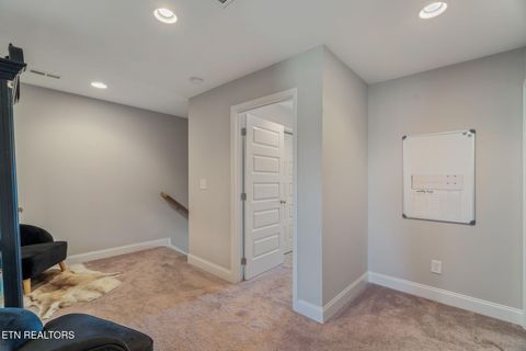 Tiny photo for 260 Broadberry Ave, Oak Ridge, TN 37830 (MLS # 1318952)