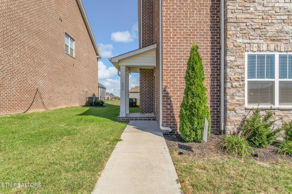 Photo of 260 Broadberry Ave, Oak Ridge, TN 37830 (MLS # 1318952)