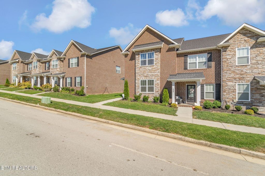 Photo of 260 Broadberry Ave, Oak Ridge, TN 37830 (MLS # 1318952)
