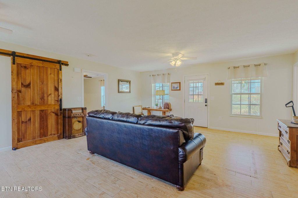 Photo of 1504 Cloverdale Court, Sevierville, TN 37862 (MLS # 1323306)