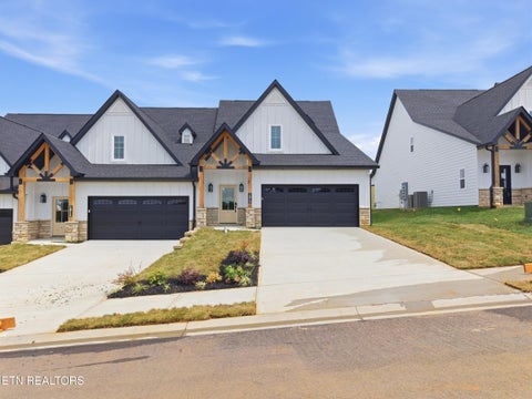 Photo of 1812 Poplar Spgs Place, Maryville, TN 37803 (MLS # 1348179)