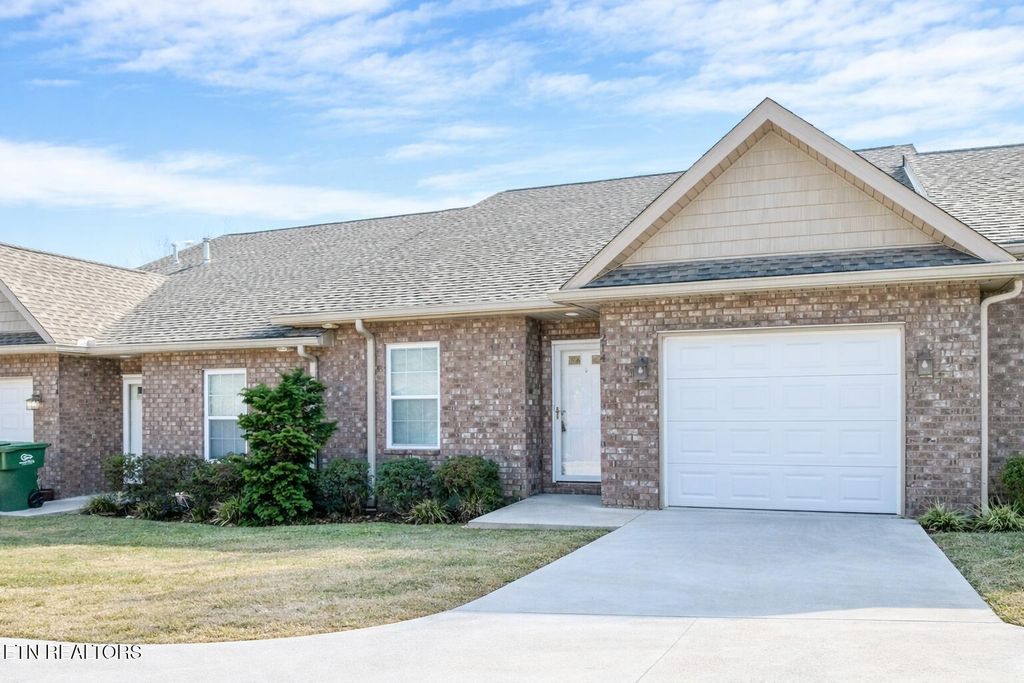 Photo of 214 Waters Rd, Maryville, TN 37803 (MLS # 1326895)