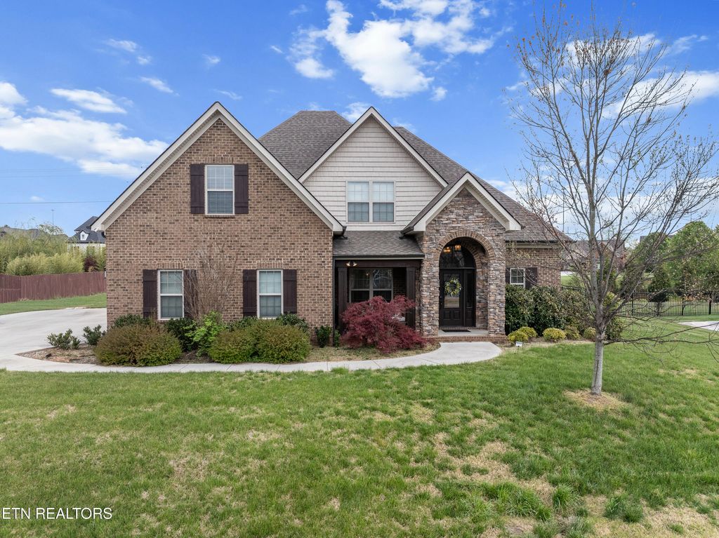 Photo of 1432 Edenbridge Drive, Alcoa, TN 37701 (MLS # 1335264)