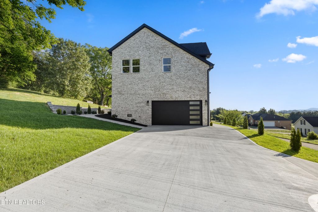 Photo of 7901 Scenic View Drive, Knoxville, TN 37938 (MLS # 1337910)