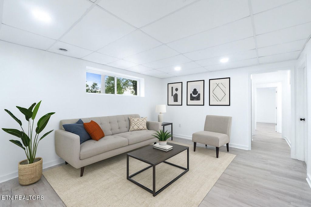 Photo of 140 Charles Place, Harriman, TN 37748 (MLS # 1330163)