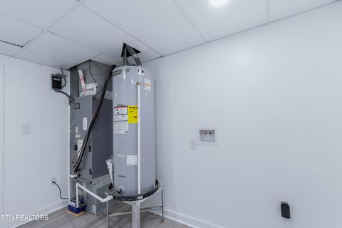 Tiny photo for 140 Charles Place, Harriman, TN 37748 (MLS # 1330163)