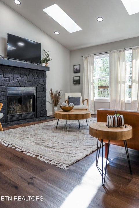 Tiny photo for 2760 Hawks View Tr, Pigeon Forge, TN 37876 (MLS # 1348078)