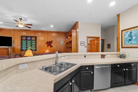 Tiny photo for 122 Lakeside Trace, Townsend, TN 37882 (MLS # 1347095)