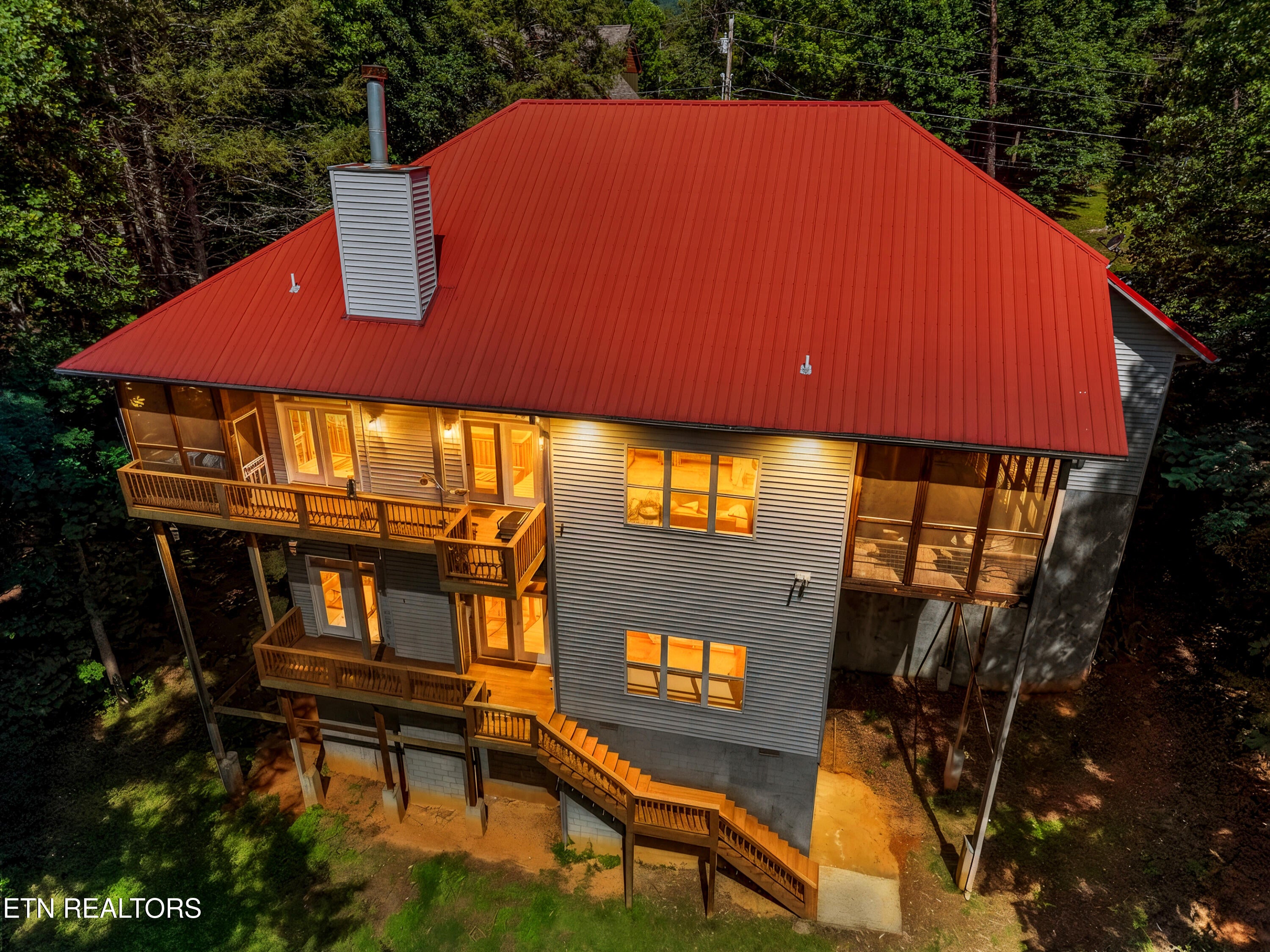 122 Lakeside Trace