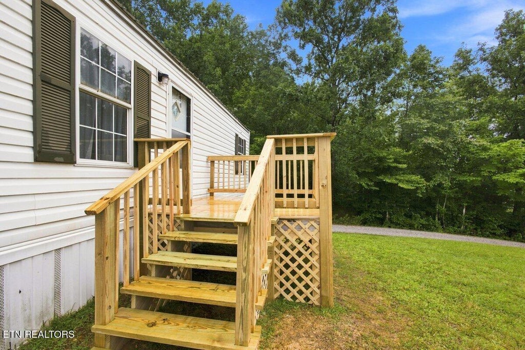 Photo of 358 Silcox Rd, Pioneer, TN 37847 (MLS # 1351296)