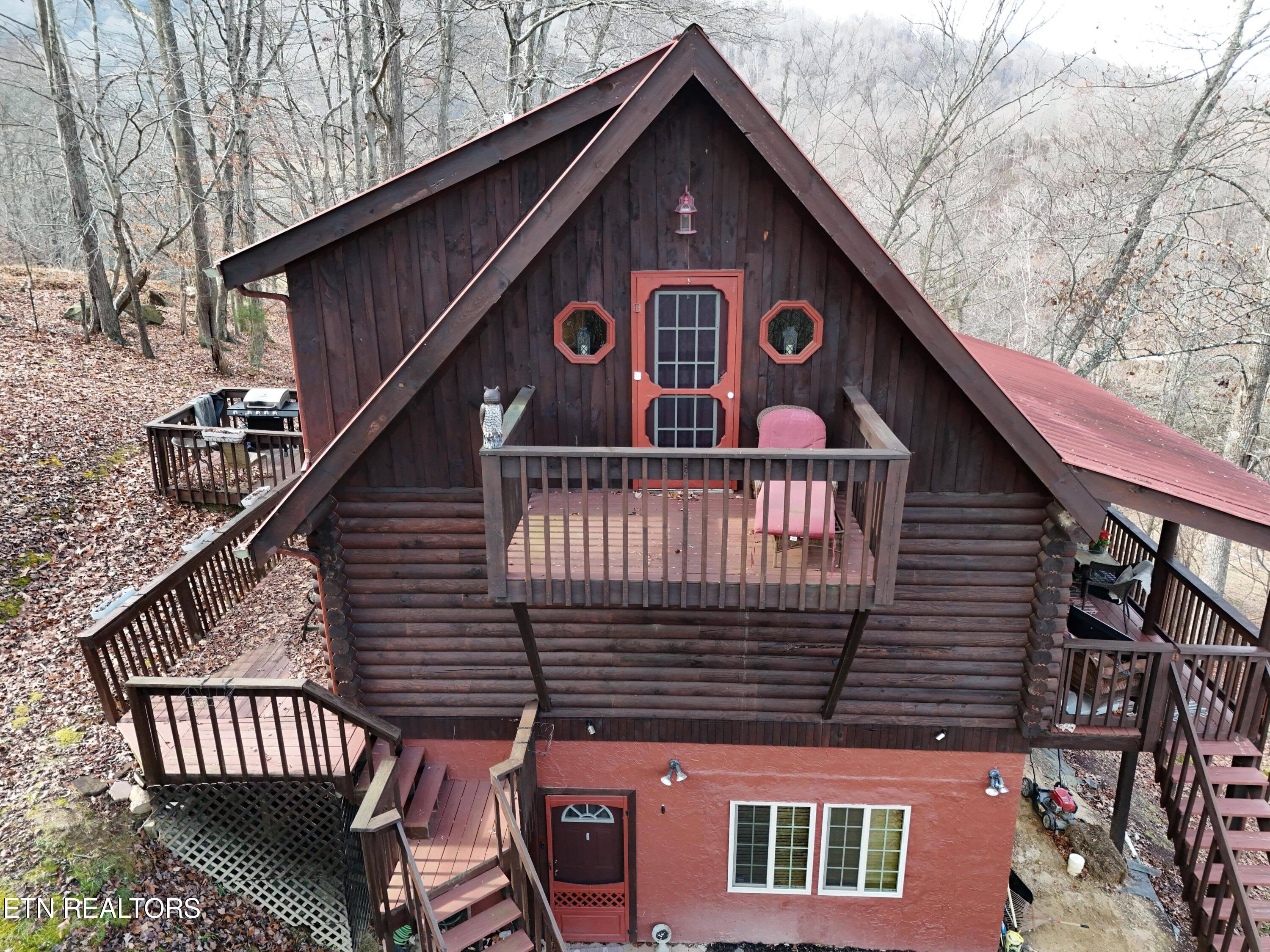Photo 42 of 51 of 911 Possum Hollow Rd house