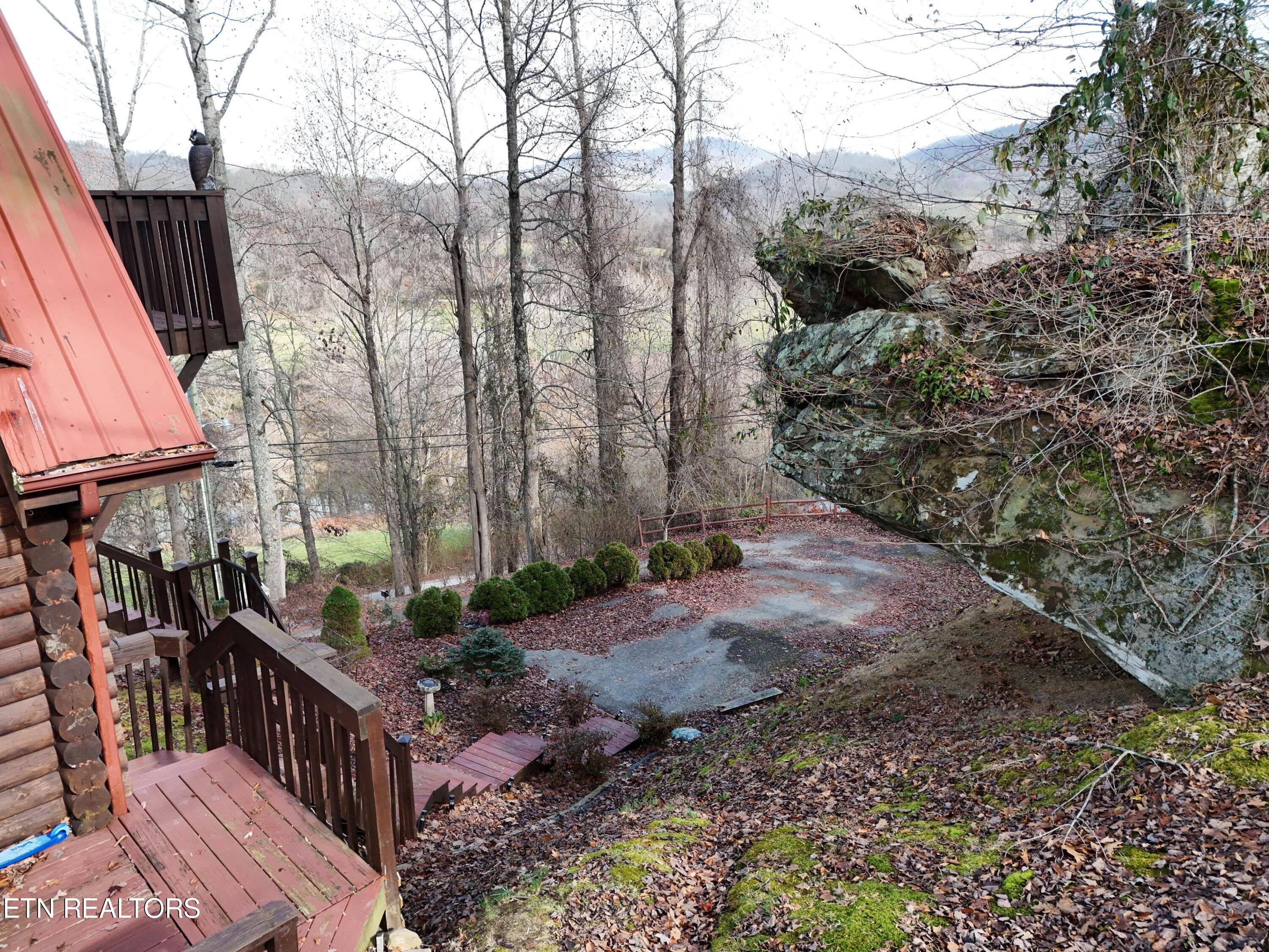 Photo 41 of 51 of 911 Possum Hollow Rd house