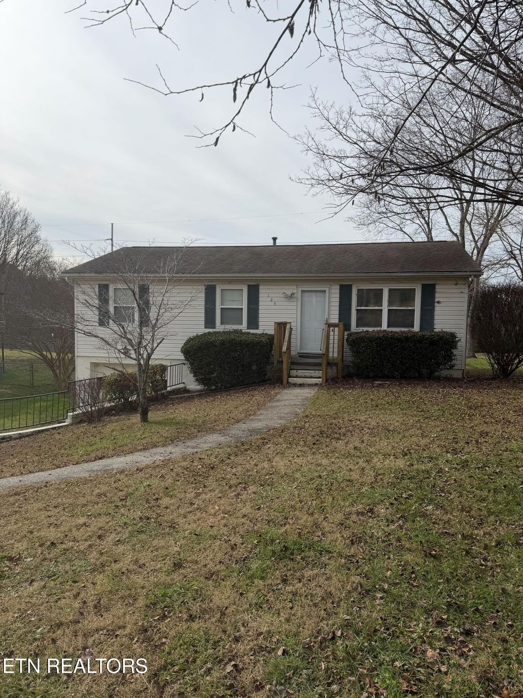 Photo of 125 Andrea Drive, Maryville, TN 37804 (MLS # 1323930)