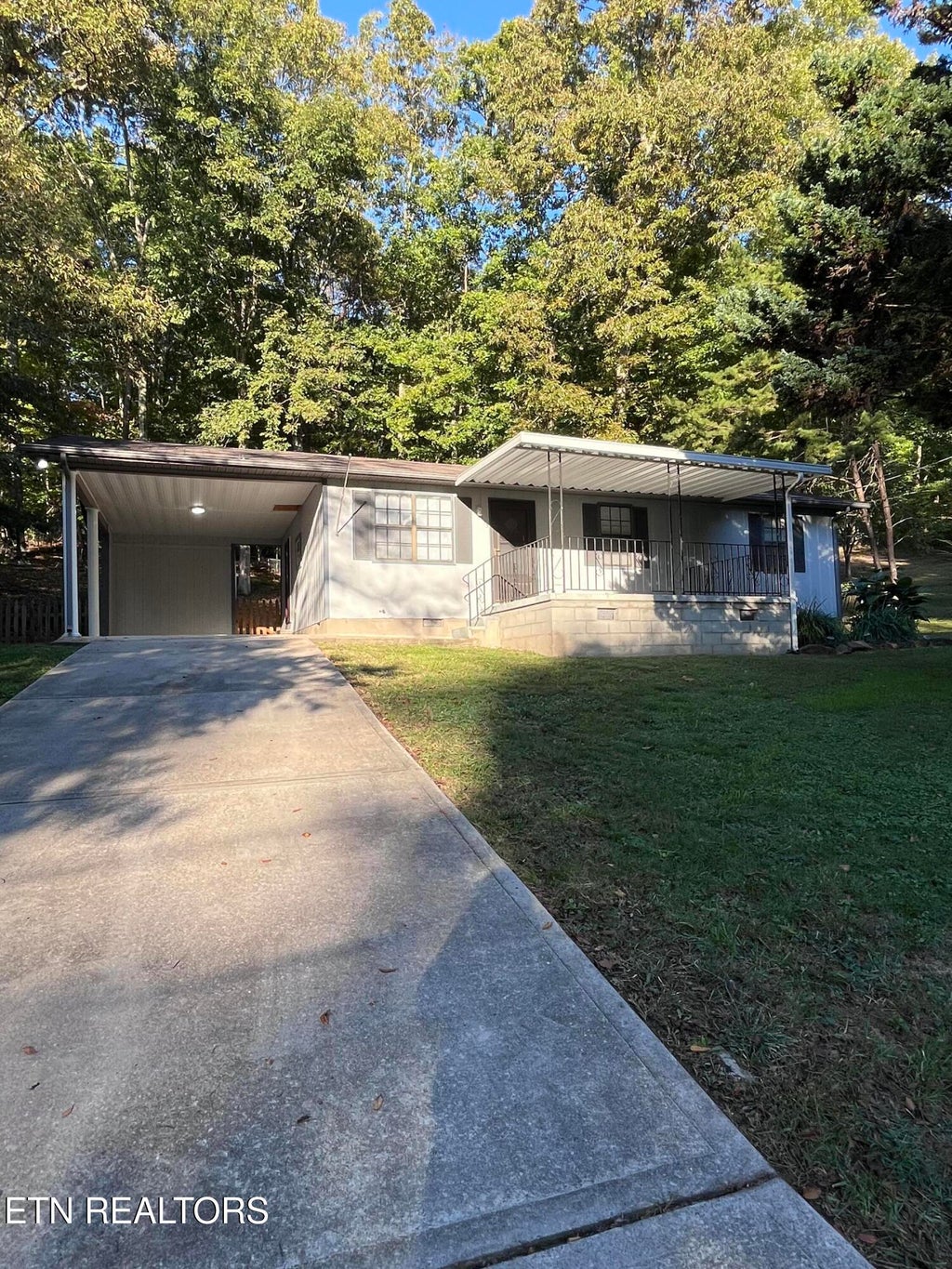 Photo of 155 Delozier Lane, Rockwood, TN 37854 (MLS # 1358683)