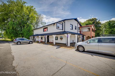 705 W Race St Kingston TN 37763