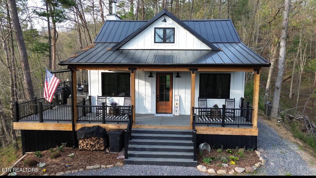 Photo of 472 Highway 107, Del Rio, TN 37727 (MLS # 1336529)