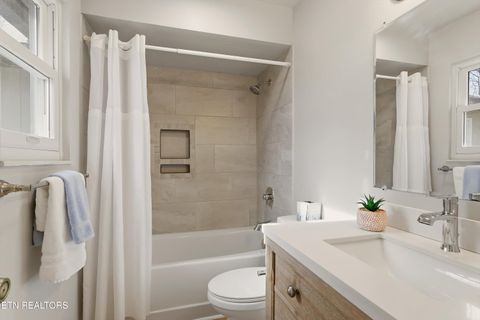 Tiny photo for 110 Hendrix Drive, Oak Ridge, TN 37830 (MLS # 1326438)