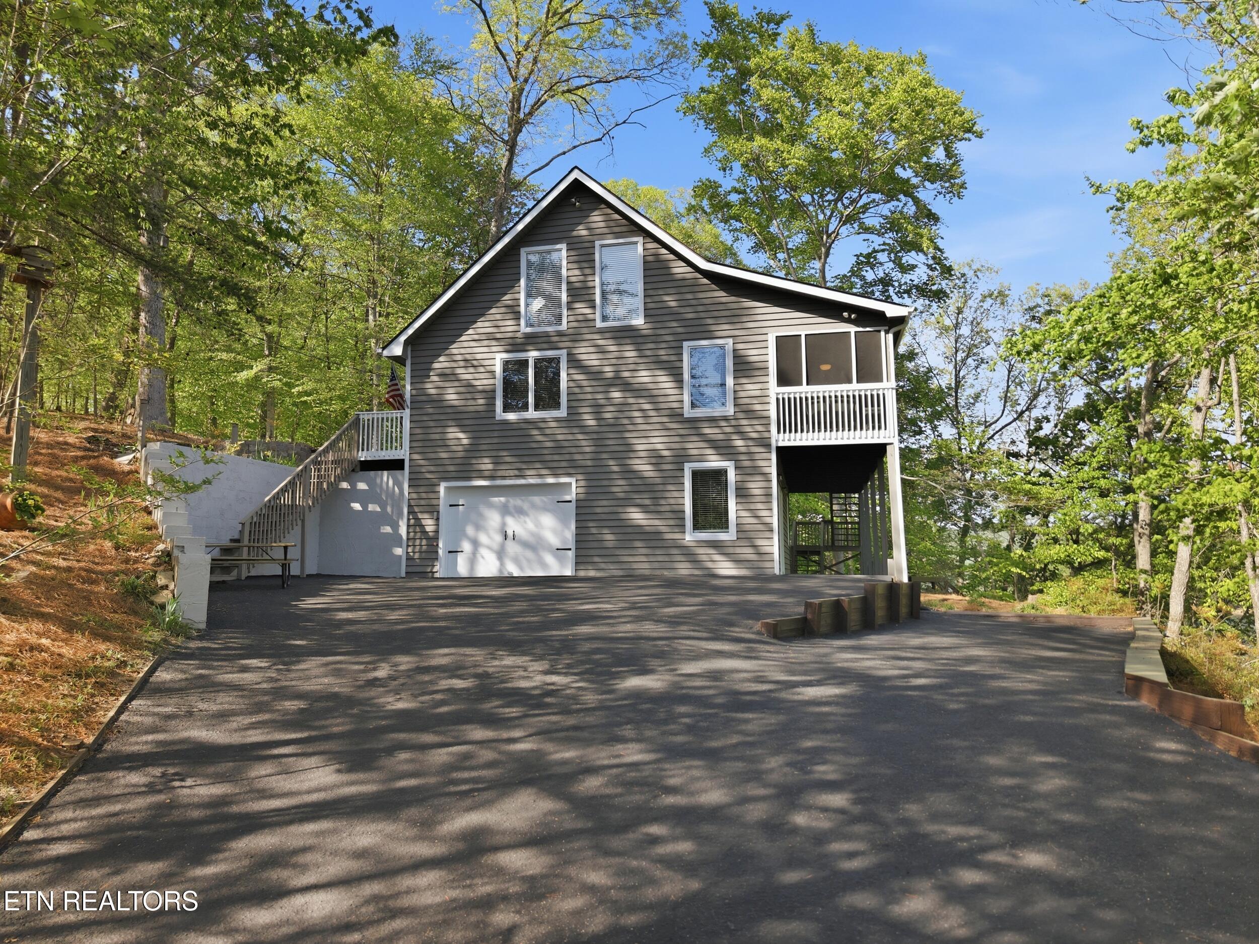 183 Ridgeview Circle