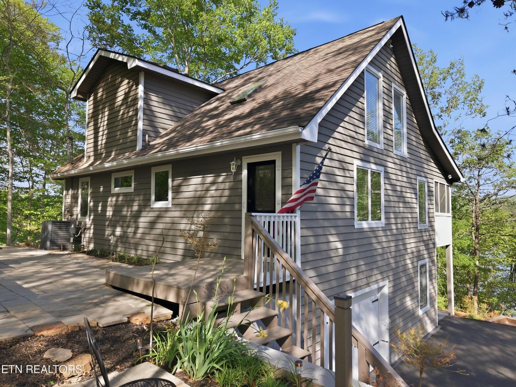 Photo of 183 Ridgeview Circle, Sharps Chapel, TN 37866 (MLS # 1337341)