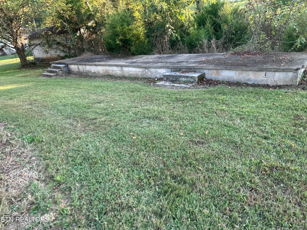 Photo of 1 Sweetwater Vonore Rd, Sweetwater, TN 37874 (MLS # 1359102)