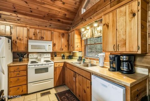 Tiny photo for 1779 Mountain Shadows Way, Gatlinburg, TN 37738 (MLS # 1328609)