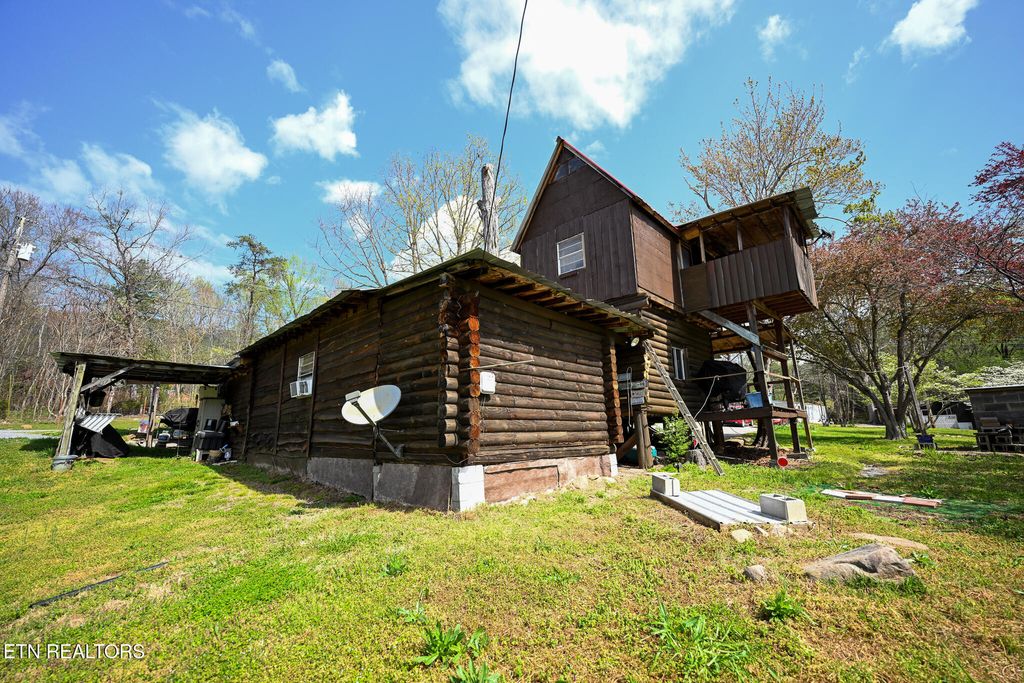 Photo of 1941 Bluff Mountain Rd, Sevierville, TN 37876 (MLS # 1334389)