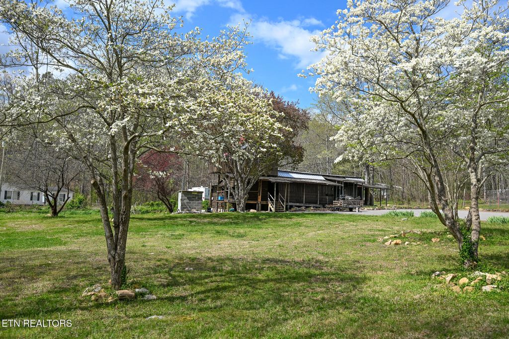 Photo of 1941 Bluff Mountain Rd, Sevierville, TN 37876 (MLS # 1334389)