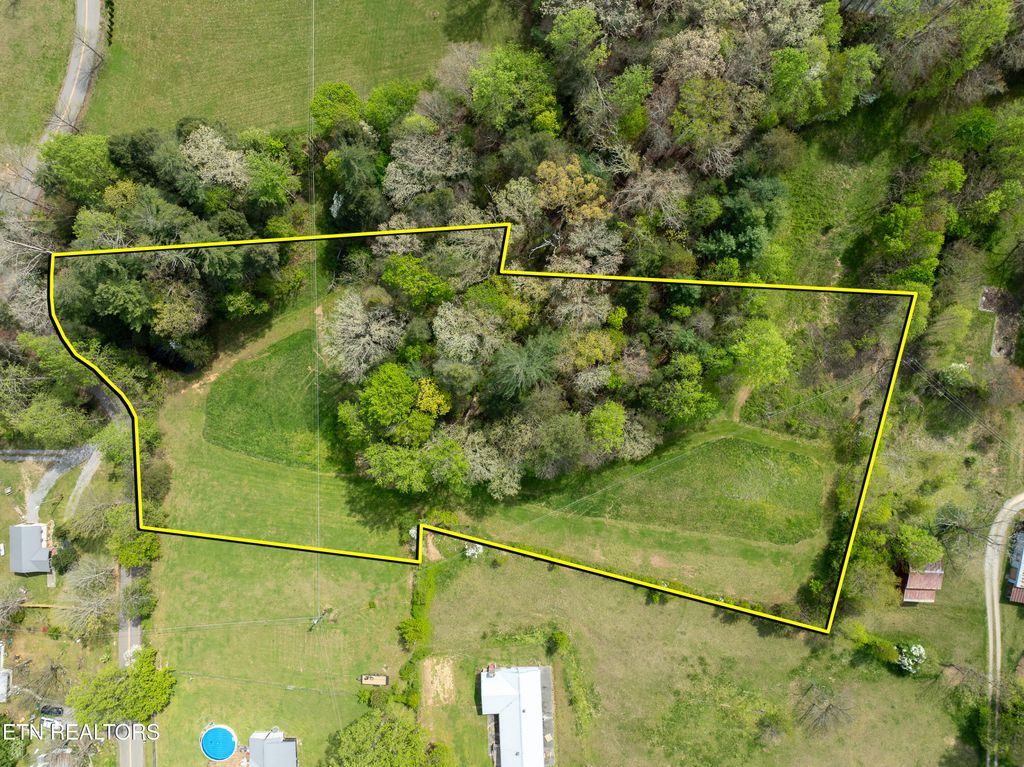 Photo of Dry Valley Rd, Townsend, TN 37882 (MLS # 1335957)